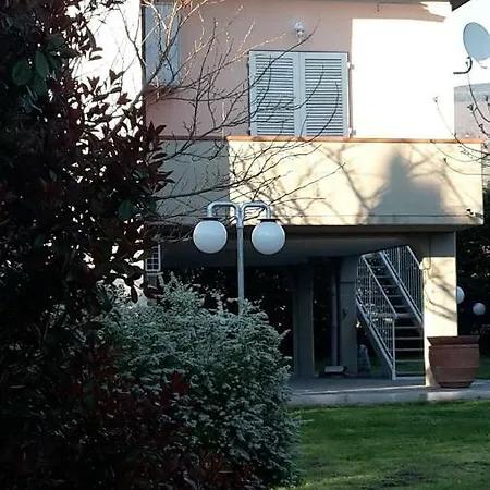 Oasi A Casa Di Vale * Pistoia
