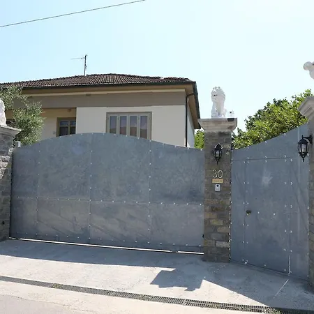 Oasi A Casa Di Vale פיסטויה